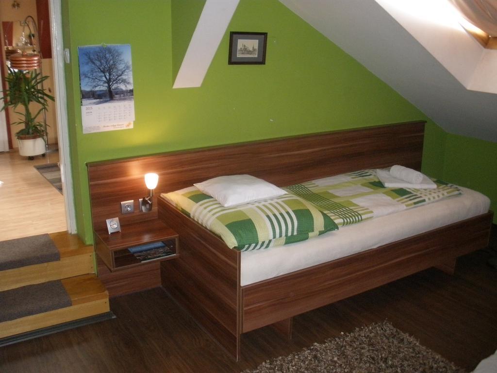 Sopron Eszter Apartman المظهر الخارجي الصورة